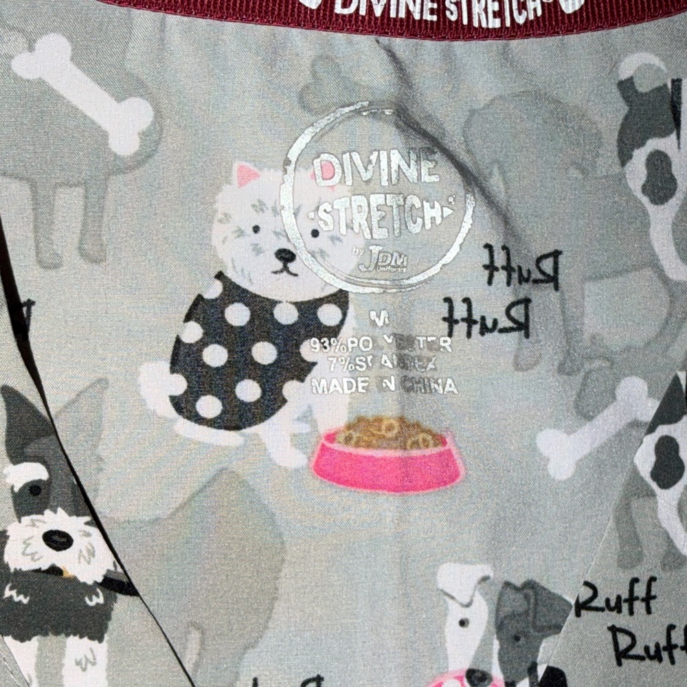 Medium Scrub Tops - Bundle of 7 - Picture 6 of 11